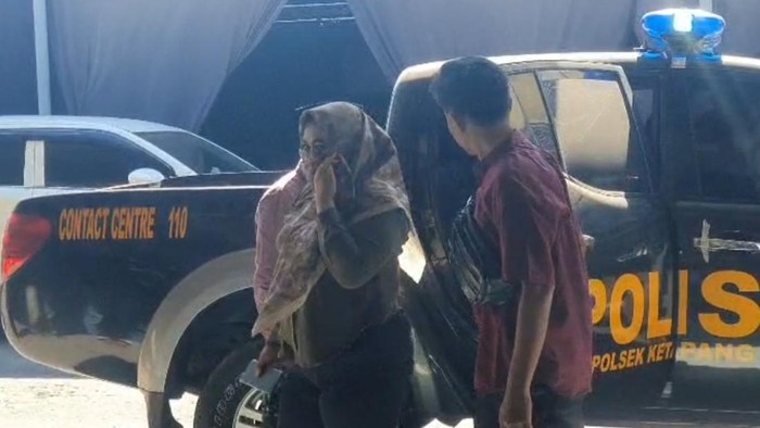 MR (27), wanita yang dikeryok dan dilumuri bubuk cabai emak-emak karena dituduh pelakor di Sampang
