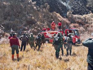 Water Bombing Terus Dikerahkan Meski Kebakaran Bromo Sudah Padam