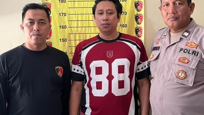 Pengedar uang palsu di Gresik
