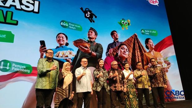 Perayaan Kolaborasi Beli Lokal Tokopedia dan TikTok Shop Indonesia, di Jakarta, Kamis (13/8/2026). (CNBC Indonesia/Novina) Perayaan Kolaborasi Beli Lokal Tokopedia dan TikTok Shop Indonesia, di Jakarta, Kamis (13/8/2026). (CNBC Indonesia/Novina)
