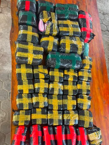 Polres Bengkalis menyita 28,9 kilogram sabu hingga 122 ribu butir ekstasi dari 4 kurir yang ditangkap di 2 lokasi Polres Bengkalis menyita 28,9 kilogram sabu hingga 122 ribu butir ekstasi dari 4 kurir yang ditangkap di 2 lokasi, Rabu (12/8/2026).