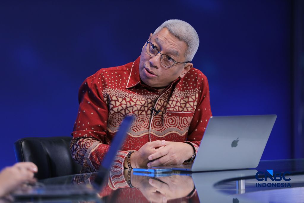 Presiden Direktur PT Bank Aladin Syariah Tbk, Koko T. Rachmadi menyampaikan pemaparan dalam Digital Banking Forum 2026 di Jakarta, Kamis (13/8/2026). Presiden Direktur PT Bank Aladin Syariah Tbk, Koko T. Rachmadi menyampaikan pemaparan dalam Digital Banking Forum 2026 di Jakarta, Kamis (13/8/2026). (CNBC Indonesia/Tri Susilo)