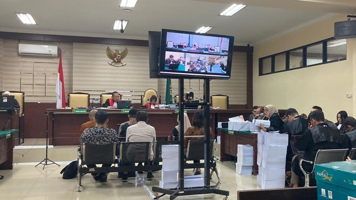 Sidang perkara pengerukan kolam Pelabuhan Tanjung Perak Surabaya di Tipikor