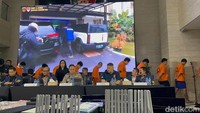 Tindak Sindikat Judol Ujangbet di 5 Kota, Bareskrim Sita Rp 10 M hingga Emas