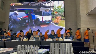 Tindak Sindikat Judol Ujangbet di 5 Kota, Bareskrim Sita Rp 10 M hingga Emas