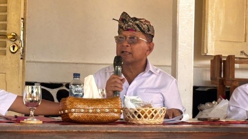 Bupati Buleleng, I Nyoman Sutjidra, saat konferensi pers Bulfest 2026, Jumat (14/8/2026). (Foto: Made Wijaya Kusuma/detikBali)