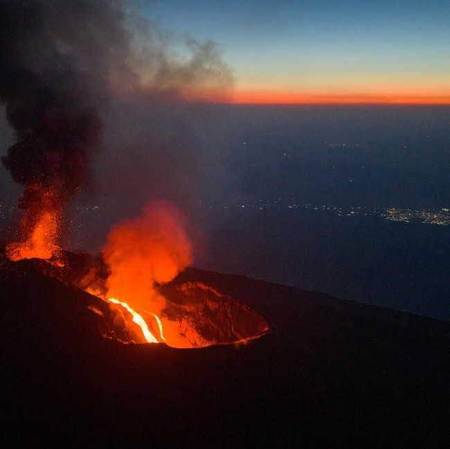 Erupsi Etna Memasuki Hari Ketujuh, Awan Abu Selimuti Sisilia
