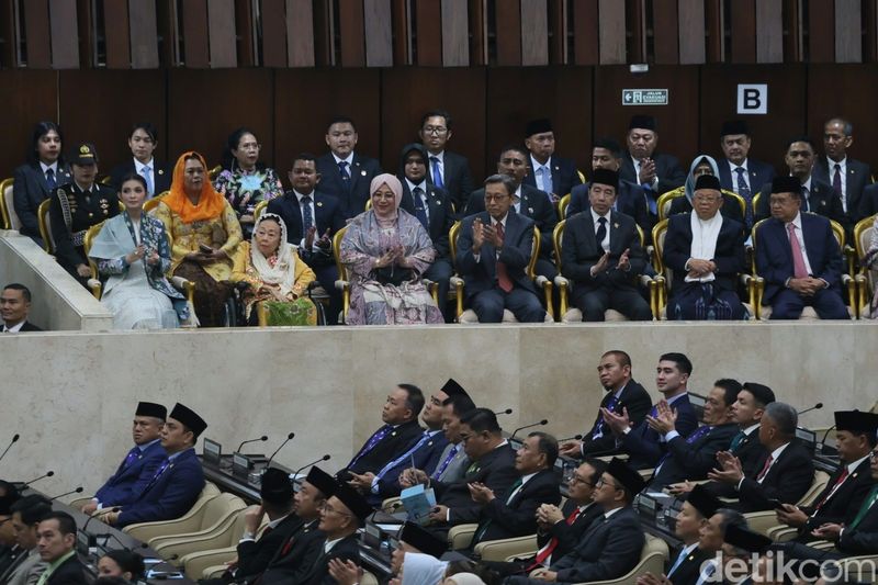 Gaya Selvi Ananda di Sidang Tahunan MPR 2026