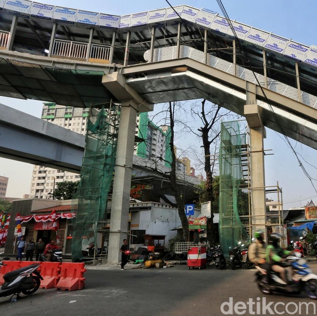 Jelang Diresmikan, Proyek LRT Jakarta Fase 1B Dikebut