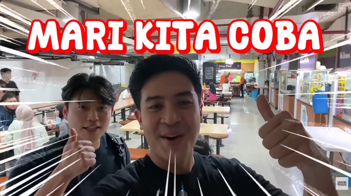 Jerome dan Hansol makan di Kantin Mall Plaza Indonesia
