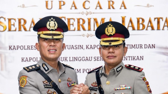 Kapolres Muba dan OKU Timur usai dilantik oleh Kapolda Sumsel