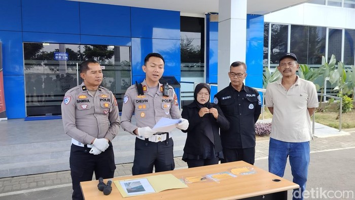 Kasatlantas Polres Malang AKP Muhammad Alif Chelvin Arliska menjelaskan sebab sopir pikap menabrak bocah hingga tewas akibat microsleep.