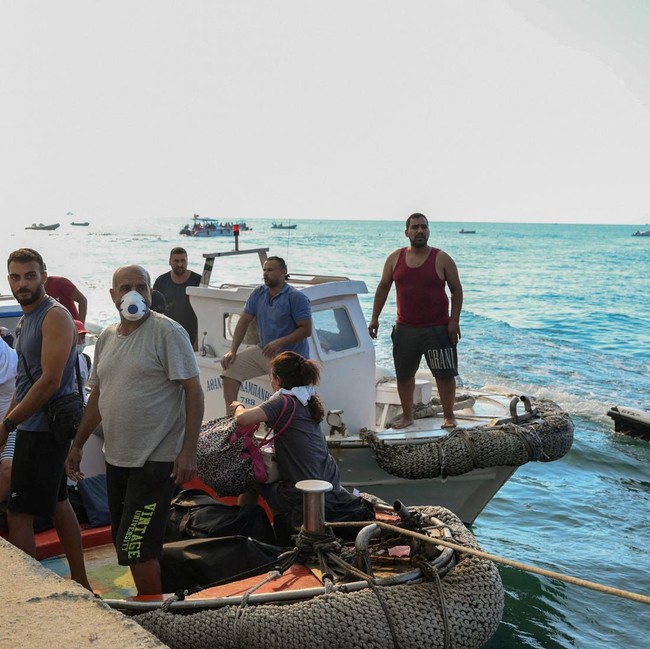 Kebakaran Hutan Kepung Halkidiki, Wisatawan dan Warga Dievakuasi Lewat Laut