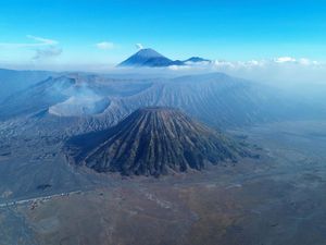 Akses Penanjakan Bromo dari Pasuruan Dibatasi karena Kebakaran