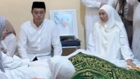 Viral Kisah Pilu Pengantin Mengikat Janji Suci di Depan Jenazah Bapak