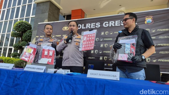 Konferensi pers Polres Gresik soal penangkapan peredaran sabu