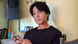 Nuansanya hangat dan apresiasi penuh kepada staf Thailand yang sudah membantu selama berada di Bangkok, ungkap Lee Dong Wook. Foto: Instagram @leedongwook_official