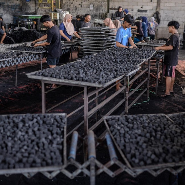 Melihat Produksi Briket Serang yang Menyasar Pasar Eropa dan Timur Tengah