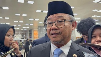 Mendikdasmen: Akan Ada Kebijakan Guru PPPK Paruh Waktu Diberi Akses Tes PNS