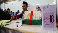 Festival Kawinan Tanah Abang memberikan kesempatan kepada puluhan pasangan untuk melangsungkan akad nikah tanpa harus mengeluarkan biaya. Program tersebut sekaligus menjadi ruang bagi masyarakat untuk merayakan pernikahan dalam suasana kebersamaan.