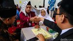 Momen Haru 30 Pasangan Jalani Akad Nikah Gratis
