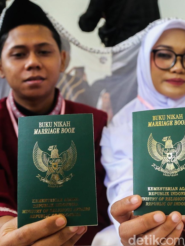 Momen Haru 30 Pasangan Jalani Akad Nikah Gratis