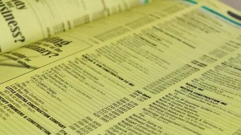 Cari nomor telepon di Yellow Pages. Foto: noconnostalgia via Bored Panda