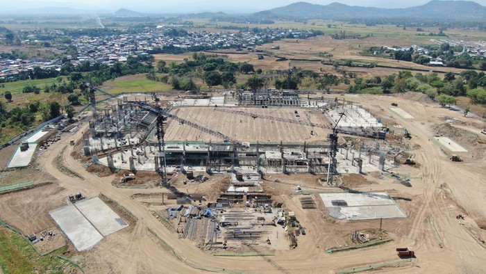 Pembangunan Stadion Sudiang Makassar.