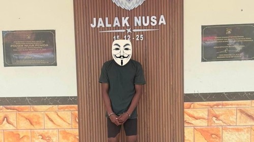 Pelaku pencurian, AS (20), warga Sumbawa, NTB, diringkus tim Jalak Nusa Polsek Nusa Penida, di Nusa Penida, Klungkung, Bali, Jumat (14/8/2026). (Dok. Humas Polsek Nusa Penida).