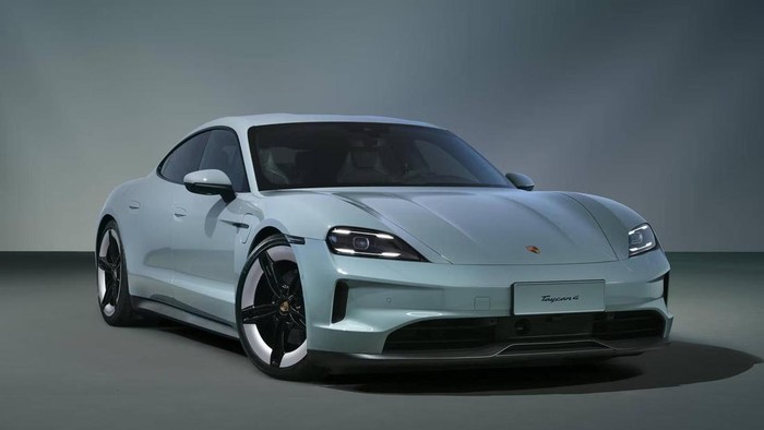 Porsche Taycan.