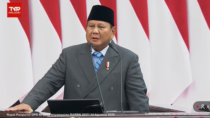 Presiden Prabowo Subianto saat menyampaikan Rancangan Anggaran Pendapatan dan Belanja Negara (RAPBN) 2027 dan Nota Keuanga di Gedung DPR/MPR, Senayan, Jakarta, Jumat (14/8/2026)