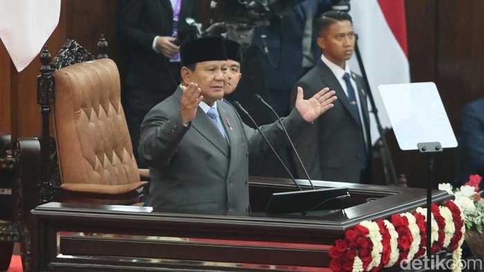 Sidang Tahunan MPR RI dan Sidang Bersama DPR-DPD RI digelar di kompleks parlemen, Senayan, Jakarta, Jumat (14/8/2026). Presiden Prabowo Subianto menyampaikan Pidato Kenegaraan dalam agenda tahunan tersebut.