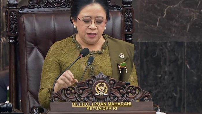 DPR menggelar rapat paripurna ke-1 masa persidangan I tahun 2026-2027, Jumat (14/8/2026). Rapat dipimpin Ketua DPR Puan Maharani.