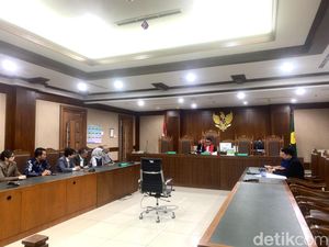 Hakim Buka Peluang Perintahkan Kejagung Hadirkan Lodewyk di Sidang Praperadilan