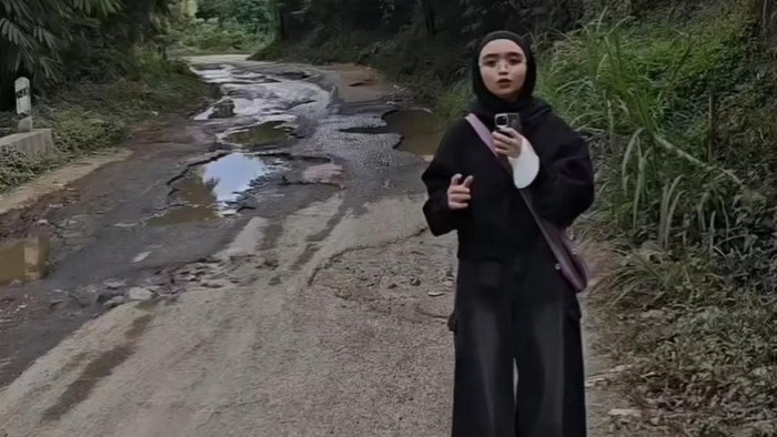 Tangkapan layar video VoB Kritisi Jalan Rusak di Garut