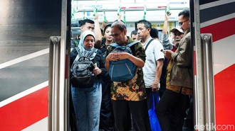 KRL Green Line Belum Bisa Diberangkatkan dari Tanah Abang