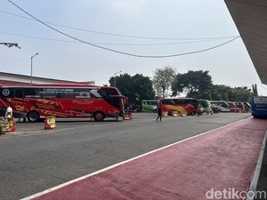 Lomba 17-an Tak Biasa: Bukan Tambang tapi Tarik Bus Antarkota