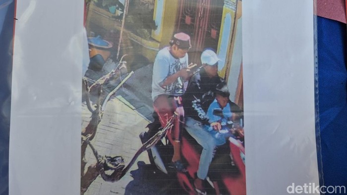 Tersangka curanmor di Gresik berinisial HR (29) dan MG (22)