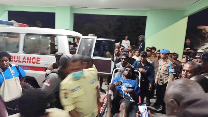 Tiga warga sipil dilaporkan ditembak orang tidak dikenal (OTK) di Kabupaten Maybrat, Papua Barat Daya.