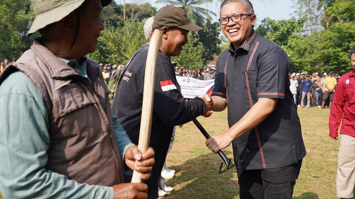 Wakil Ketua DPRD Kota Bogor, Dadang Iskandar Danubrata, menghadiri kegiatan Program Padat Karya