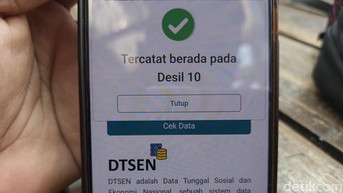 Warga Bandung protes usai masuk desil 10