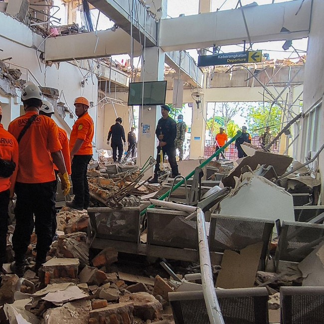 Potret Kerusakan Pelabuhan Laurentius Say Usai Gempa M7,7