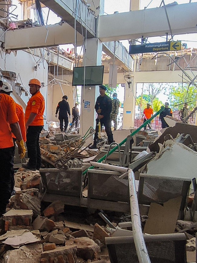 Potret Kerusakan Pelabuhan Laurentius Say Usai Gempa M7,7