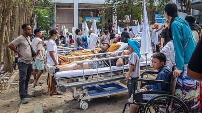 Gempa Labuan Bajo, Pasien Rumah Sakit Dievakuasi ke Area Terbuka