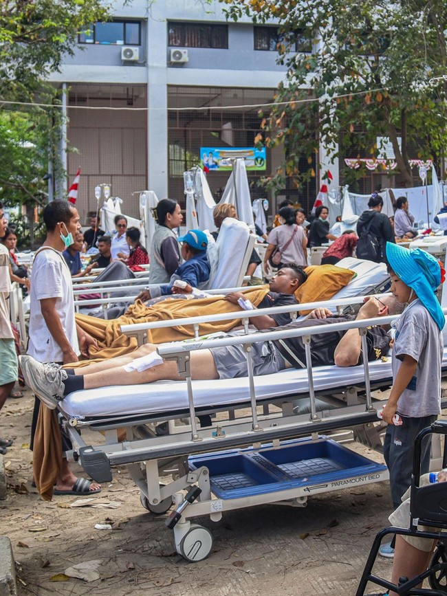 Gempa Labuan Bajo, Pasien Rumah Sakit Dievakuasi ke Area Terbuka