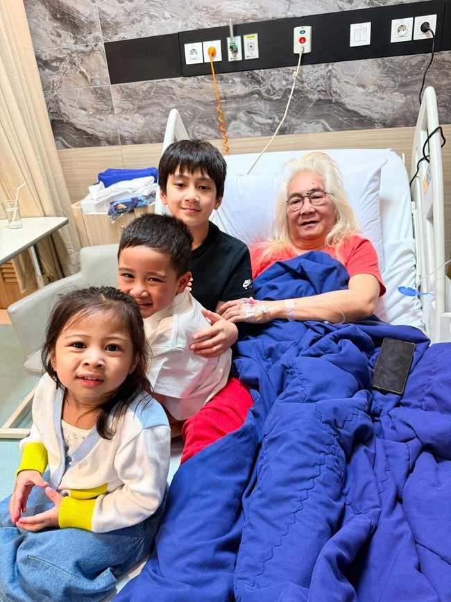 Gideon Tengker Dirawat di RS, Rafathar hingga Lily Menjenguk
