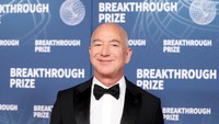 Jeff Bezos Resmi Miliki Saham di Liverpool