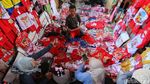Jelang 17 Agustus, Pedagang Atribut Merah Putih di Asemka Keluhkan Omzet Menurun