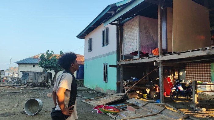 Kondisi lokasi KKN dan mahasiswa KKN UMY di Desa Macang Tanggar, Kecamatan Komodo, Kabupaten Manggarai Barat, Sabtu (15/8)