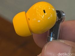 Unboxing Nothing Ear (3a), Earbuds Transparan yang Bisa Rekam Meeting